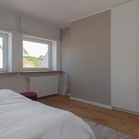 Mitte 6